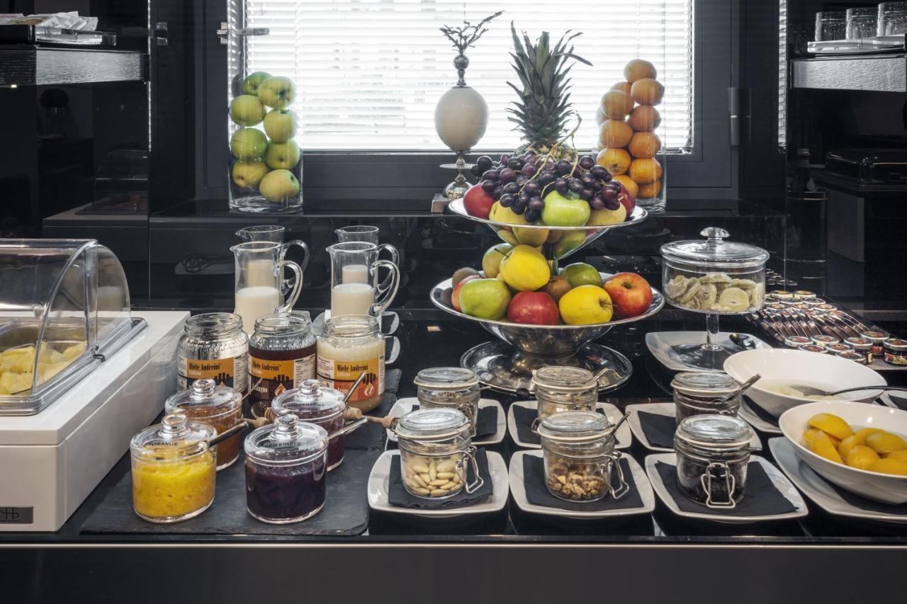 Lhp Hotel Santa Margherita Palace & Spa Santa Margherita Ligure Dış mekan fotoğraf A breakfast buffet