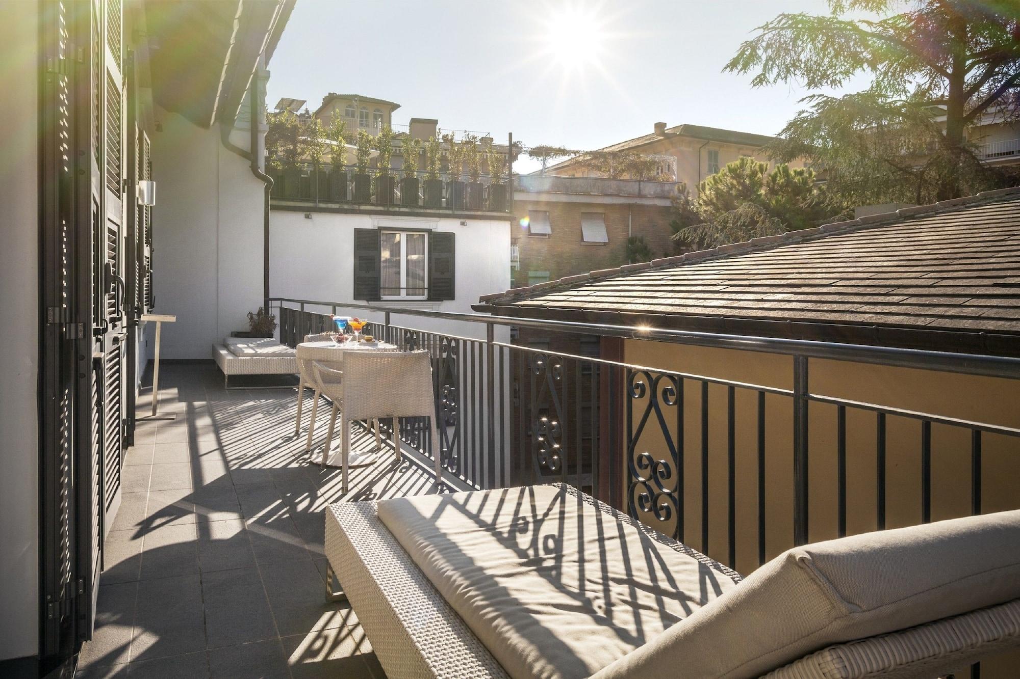 Lhp Hotel Santa Margherita Palace & Spa Santa Margherita Ligure Dış mekan fotoğraf The rooftop terrace